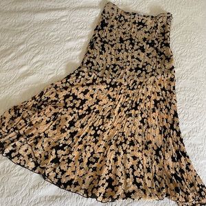 & Other Stories floral mesh-like skirt- 8 US/ 40 EUR